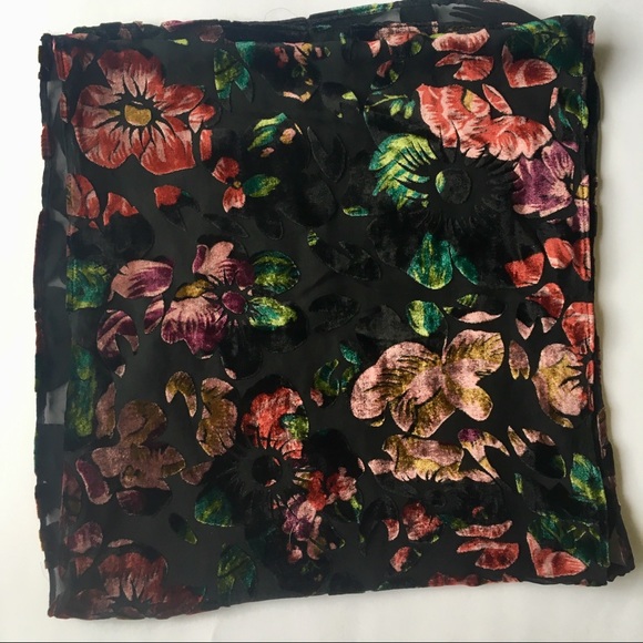 Crushed Velvet Scarf Floral Design NWOT - Picture 2 of 8